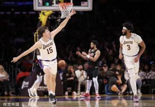 替补阶段坚 替补阶段坚