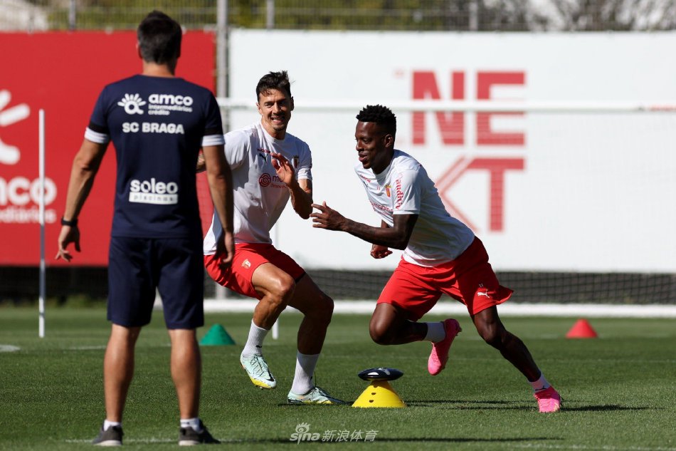 体验到摔跤 体验到摔跤