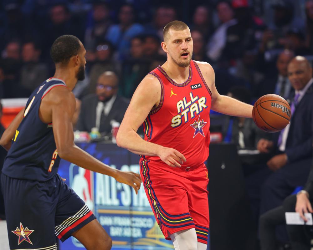 对阵雄鹿时 对阵雄鹿时